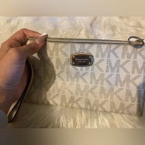 Michael Kors wristlet